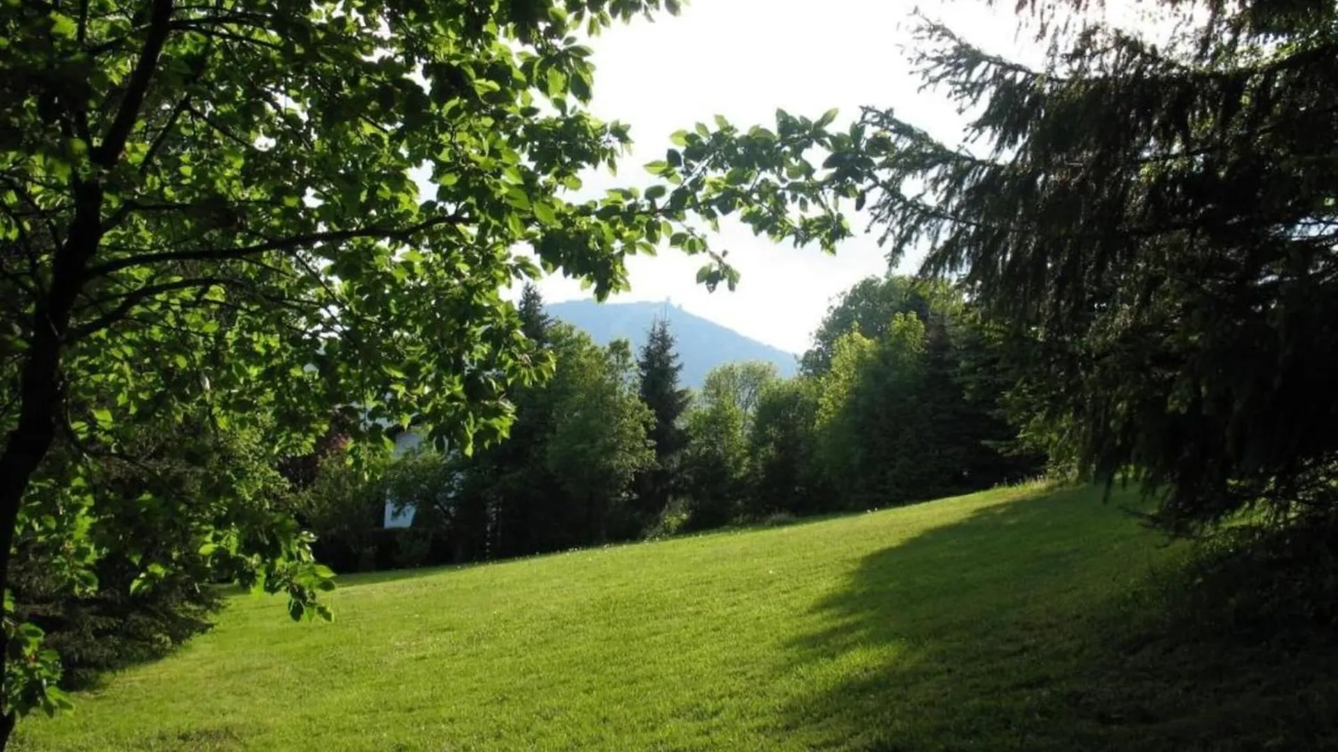 Scenic Apartment With Balcony Garden Deckchairs Barbecue Gleißenberg 0*,